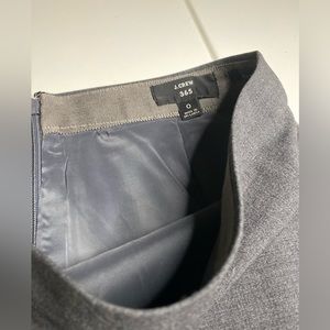 Jcrew Italian No. 2 Pencil Skirt in Italian Wool, size 0, Grey, Never worn